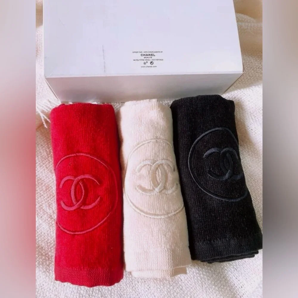 Chanel La Collection 3 Set Washcloth Towels GWP NWB